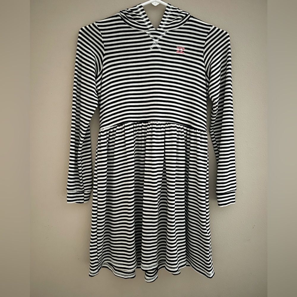 Billabong NWOT black white striped hooded dress girl’s size M